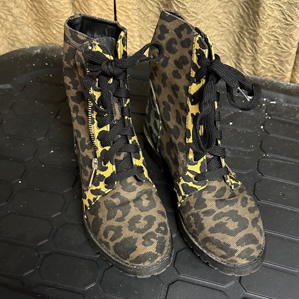 Leopard Print Lace-Up Boots